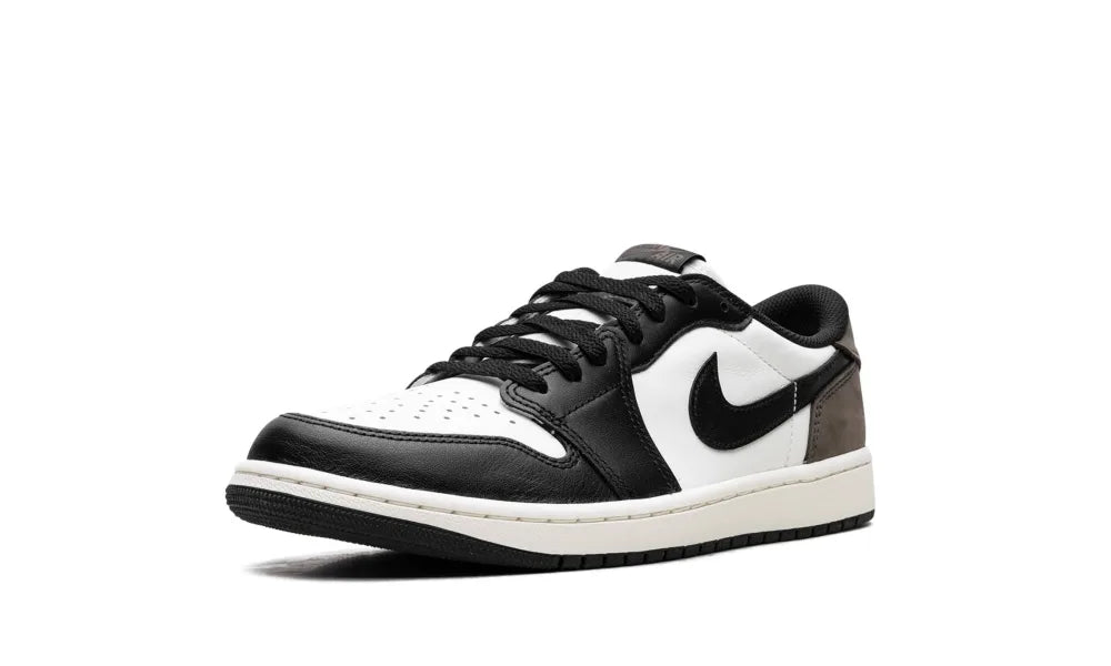 Jordan 1 Retro Low OG Mocha